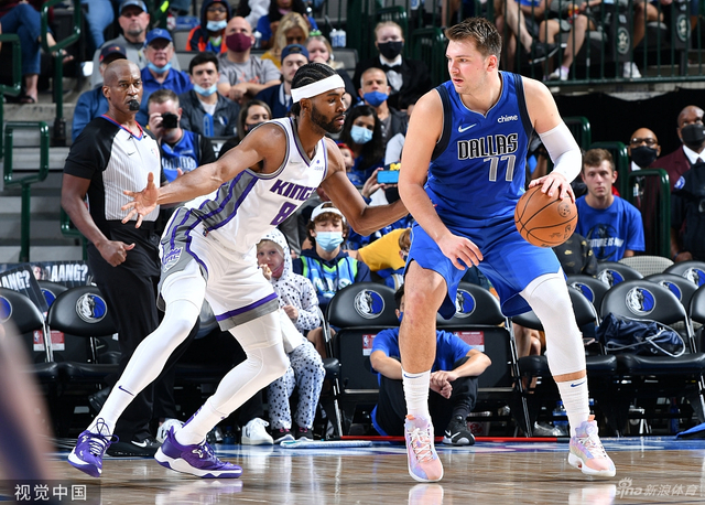 她通过模仿 她通过模仿